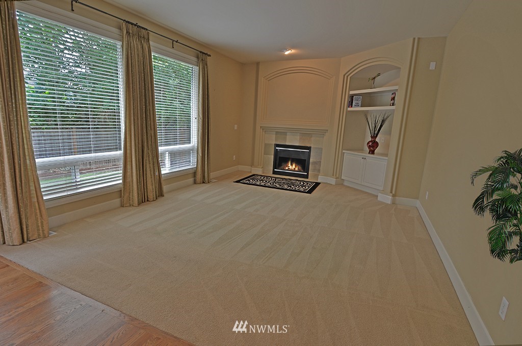 20709 37th Avenue Southeast Bothell, WA 98021 - Photo 10 of 23