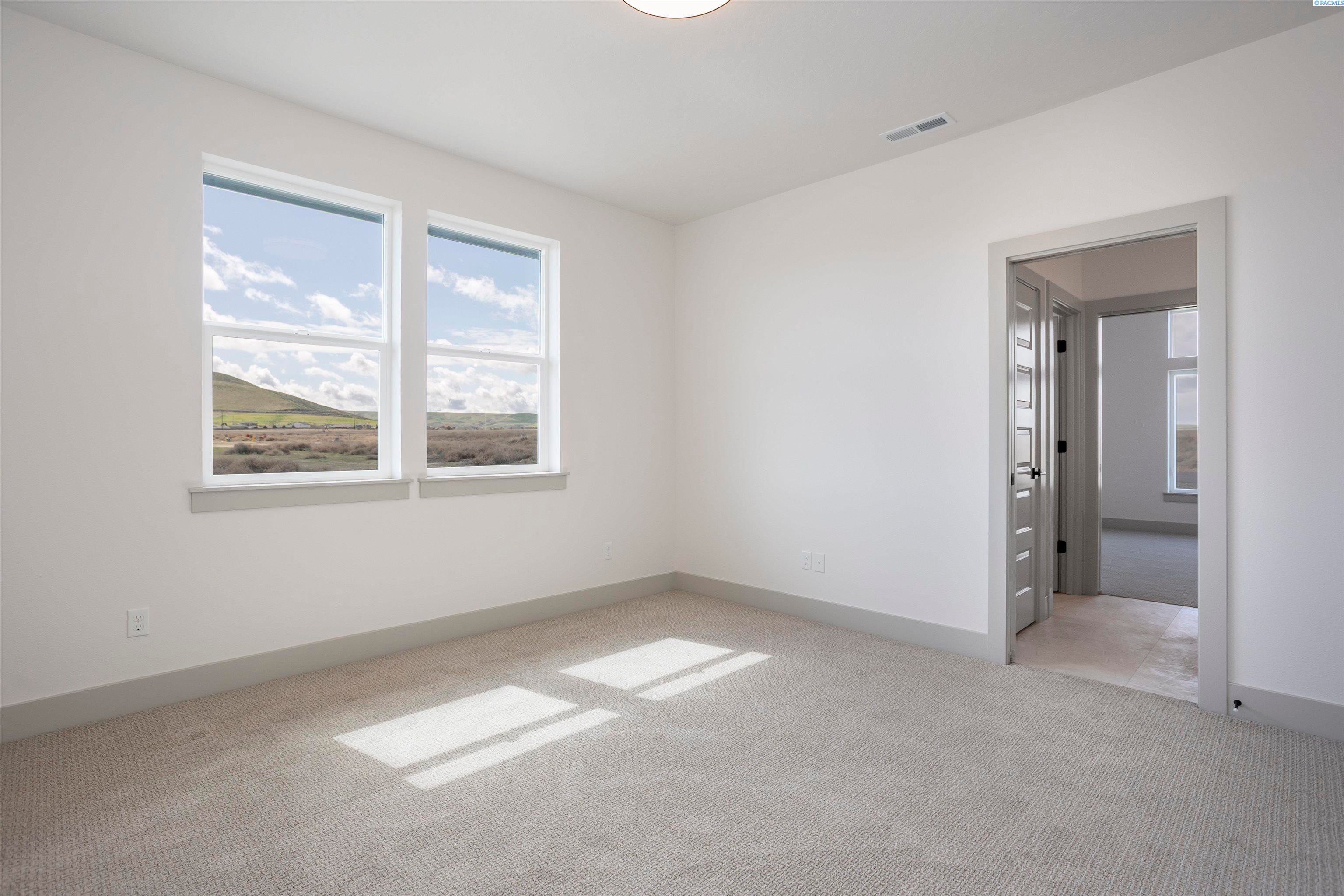 7415 Haystack Street Kennewick, WA 99338 - Photo 31 of 43 Gallery Image 31