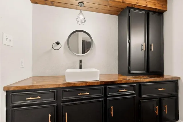 $395,000 | 1620 Drexel Drive, Irving, TX 75061