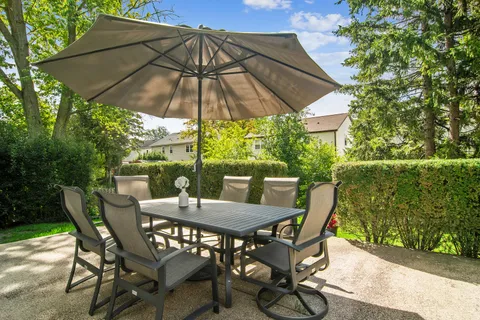 $599,000 | 631 Thompson Boulevard, Buffalo Grove, IL 60089