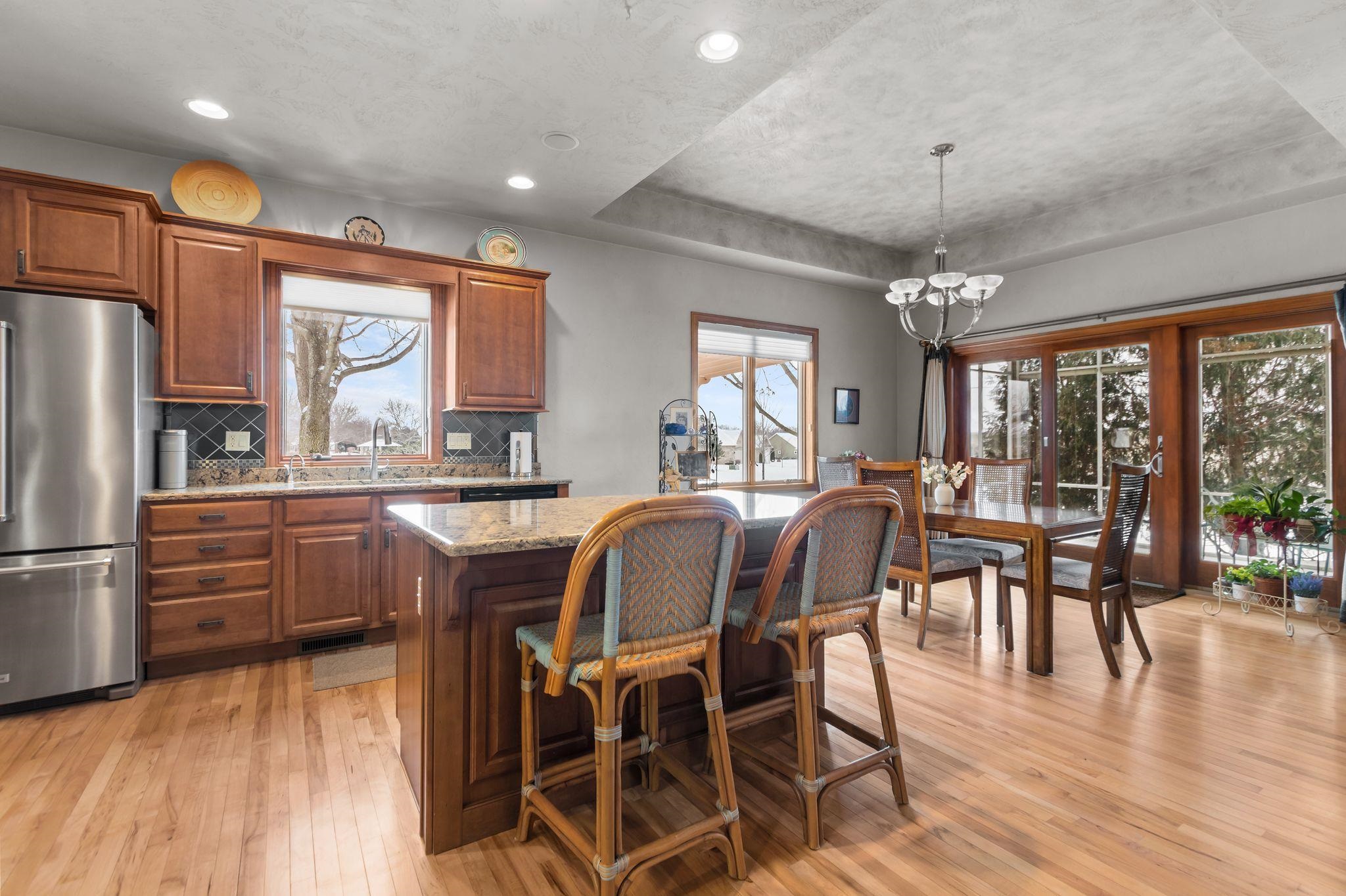 900 Clover Court Menasha, WI 54952 - Photo 23 of 62