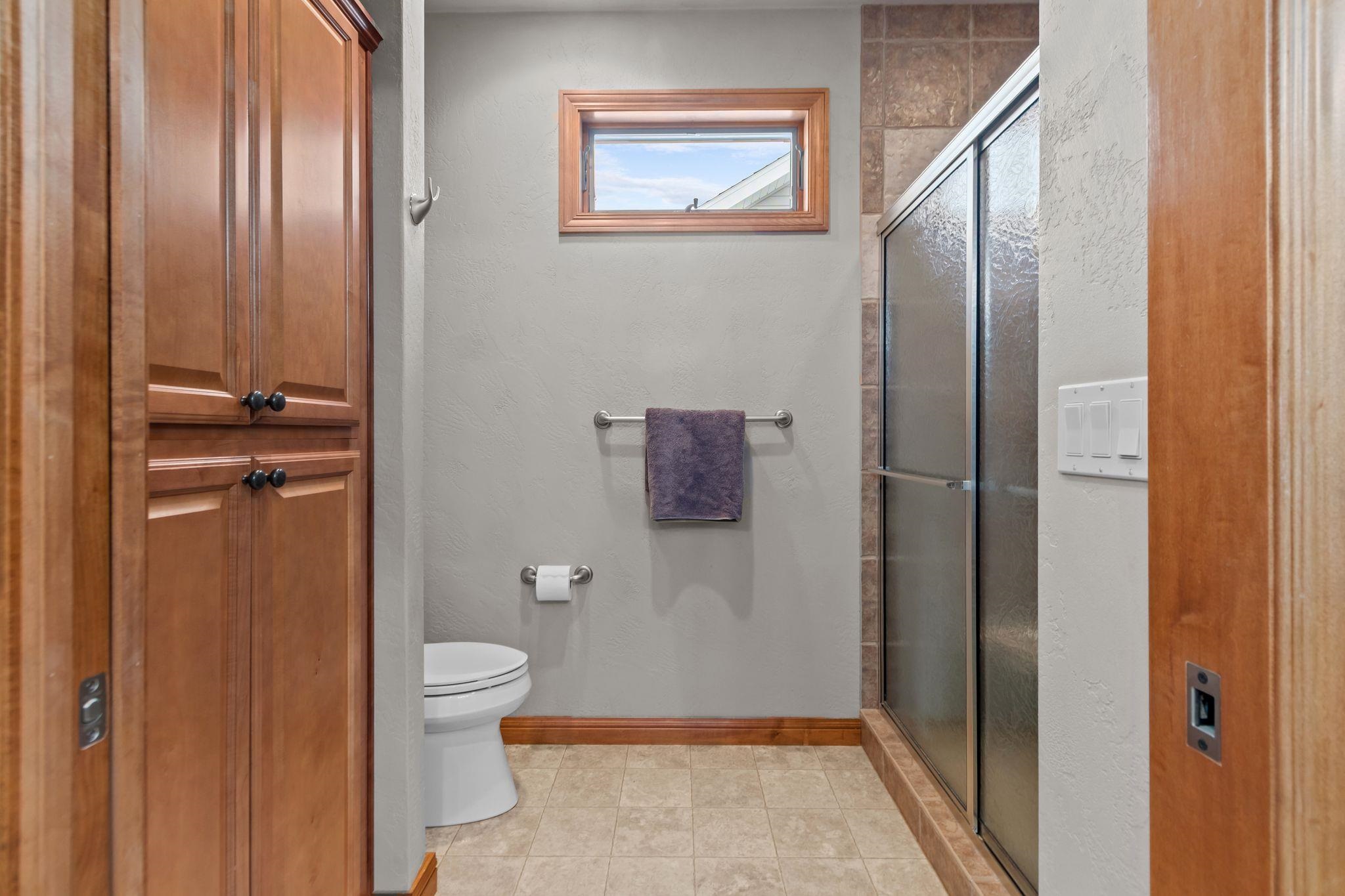 900 Clover Court Menasha, WI 54952 - Photo 34 of 62