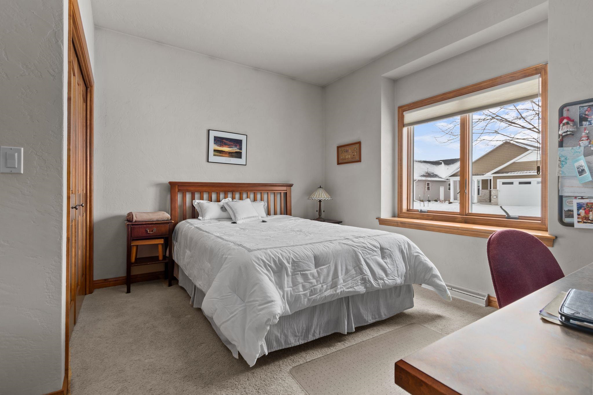 900 Clover Court Menasha, WI 54952 - Photo 37 of 62