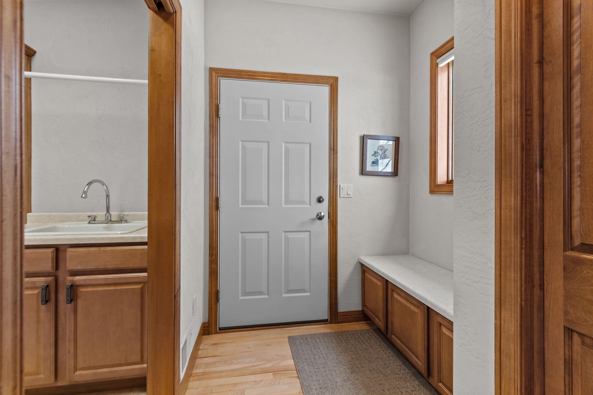 900 Clover Court Menasha, WI 54952 - Photo 39 of 62