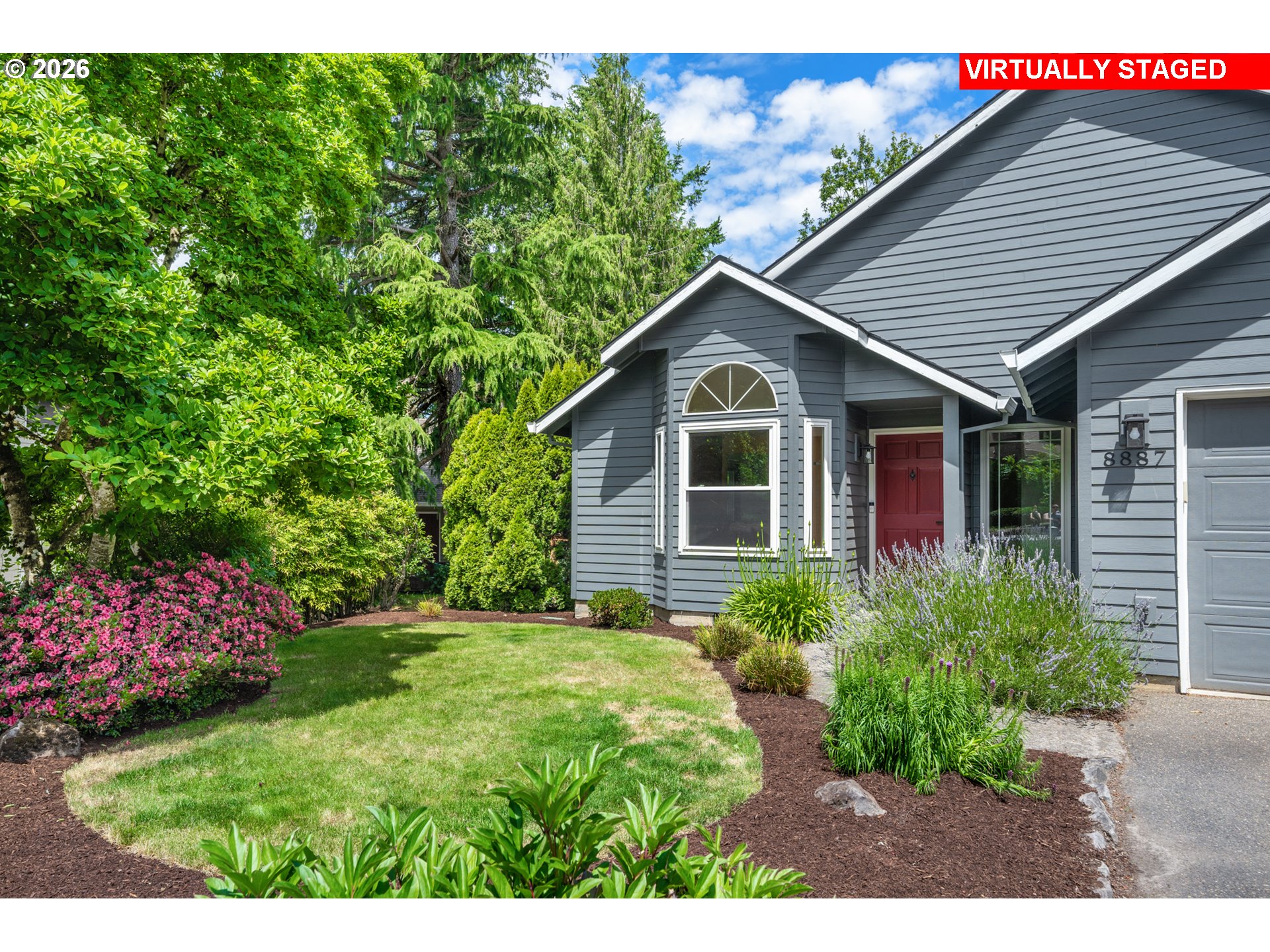 8887 Southwest 67th Place Portland, OR 97223 - Photo 4 of 35