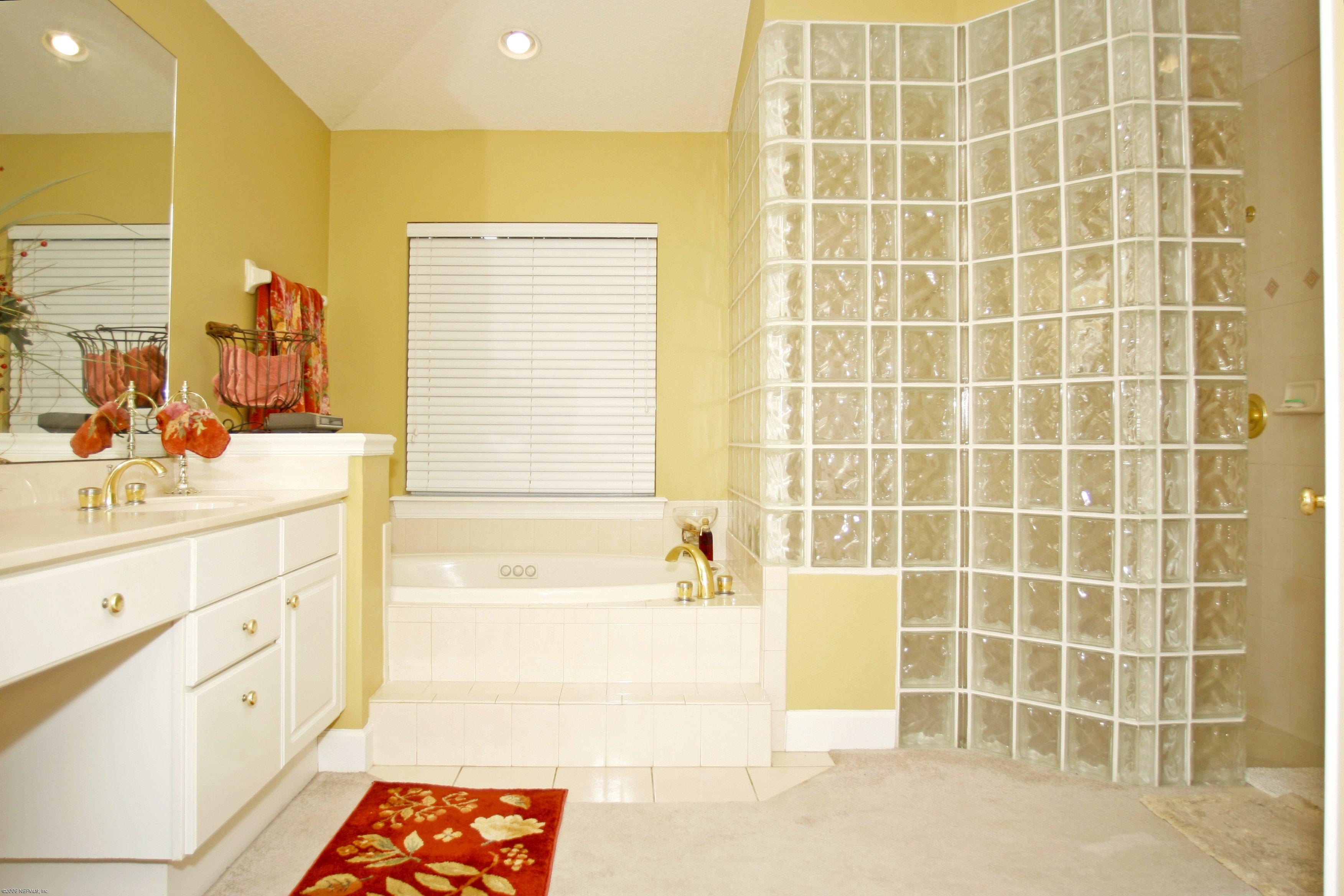 8210 Chester Lake Road North Jacksonville, FL 32256 - Photo 9 of 15 Master Bathroom