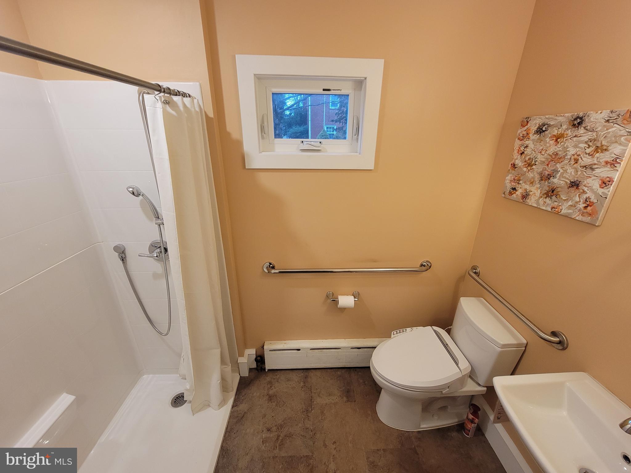 8432 Pembrook Road Philadelphia, PA 19128 - Photo 14 of 25 1st Floor Full Bathroom