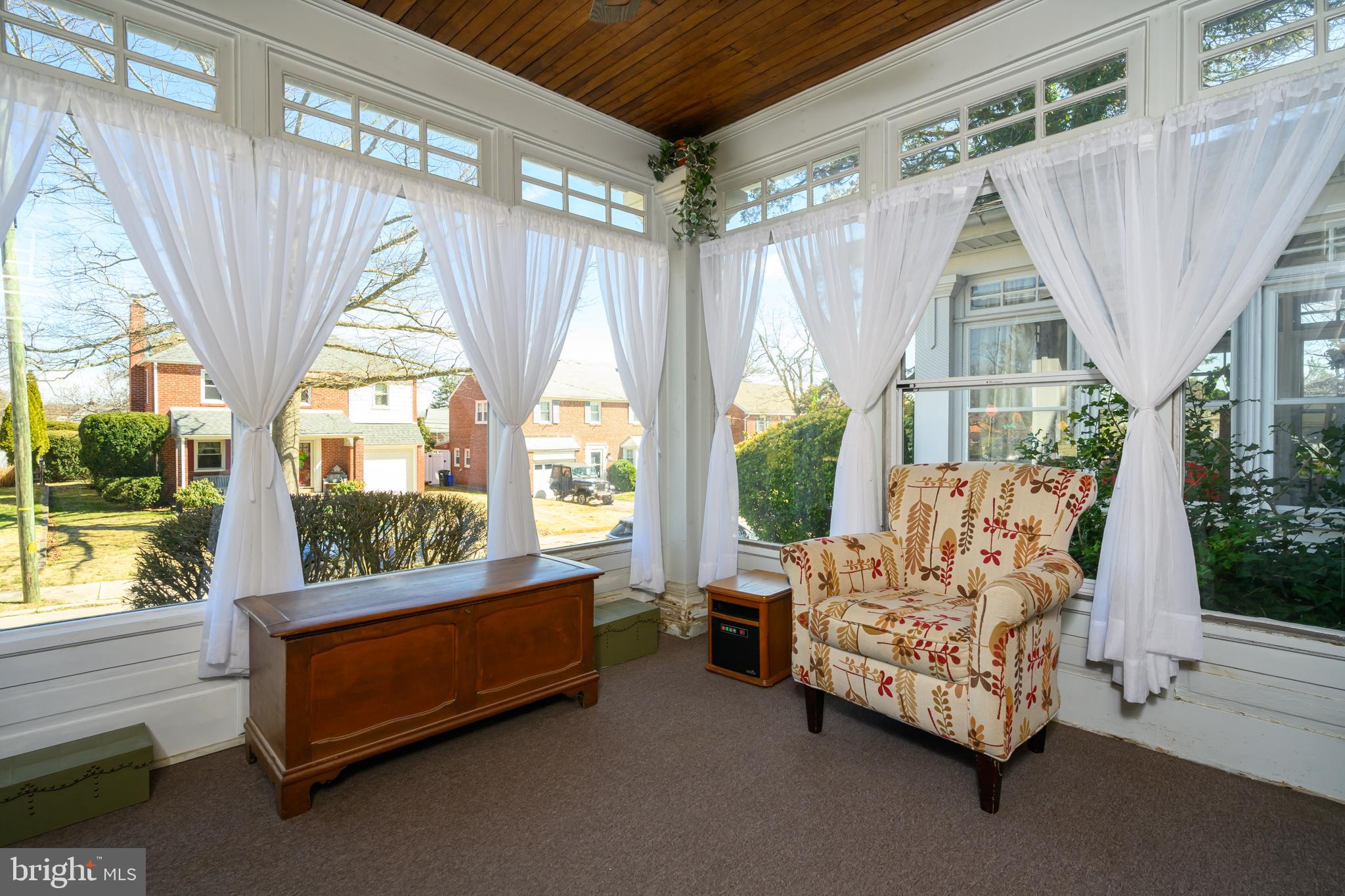 8432 Pembrook Road Philadelphia, PA 19128 - Photo 7 of 25 Sunroom