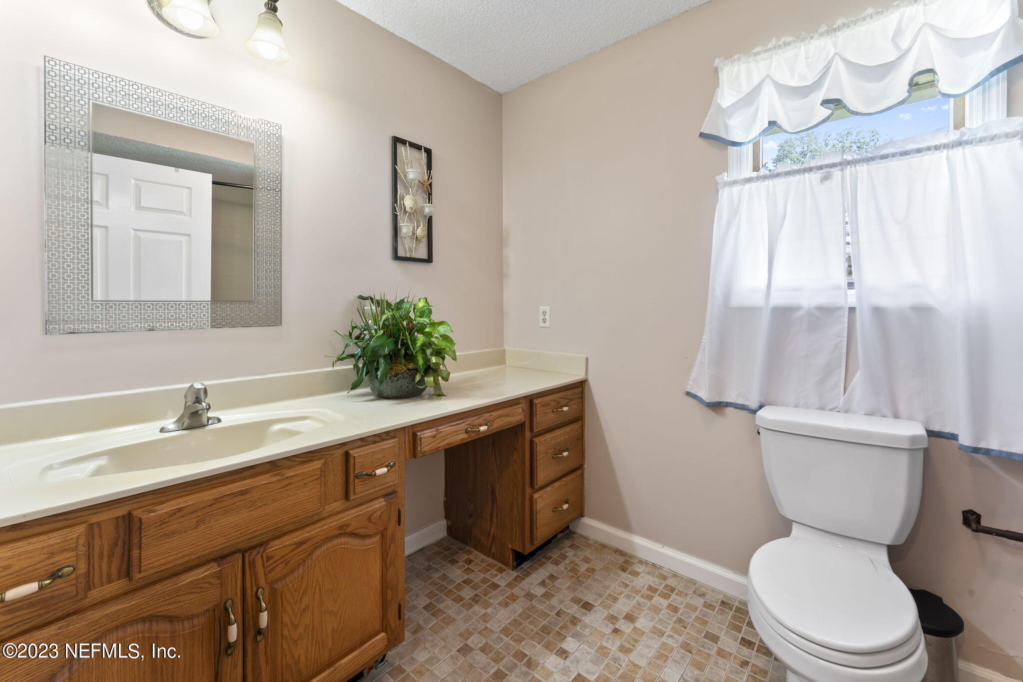 200 Snake Road Green Cove Springs, FL 32043 - Photo 30 of 42 Guest Bath