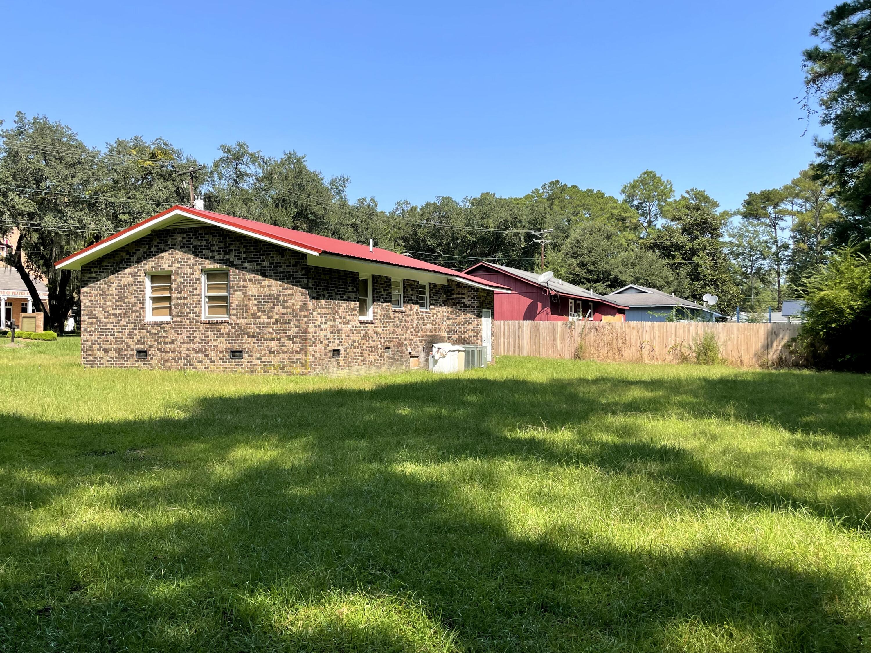 402 State Rd S-15-78 Walterboro, SC 29488 - Photo 12 of 18 Exterior