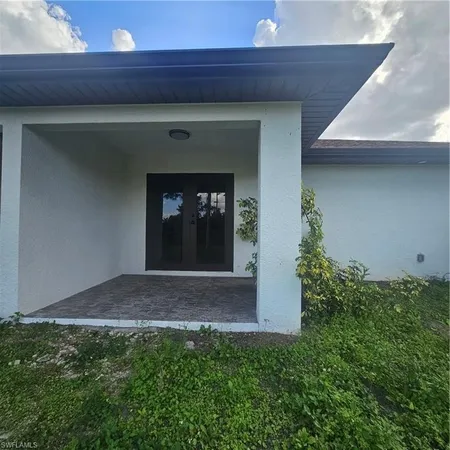 $1,900 | 4722 29th Street Southwest, Lehigh Acres, FL 33973