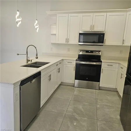 $1,900 | 4722 29th Street Southwest, Lehigh Acres, FL 33973