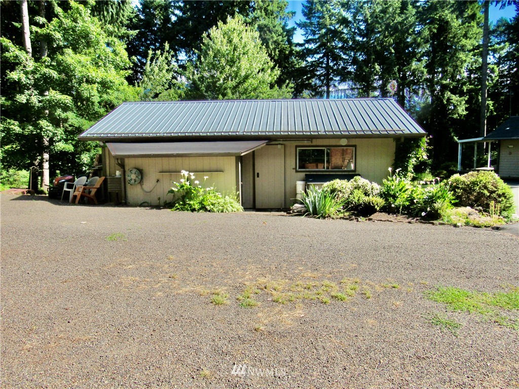 108 Pare Road Kelso, WA 98626 - Photo 3 of 35 Gallery Image 3