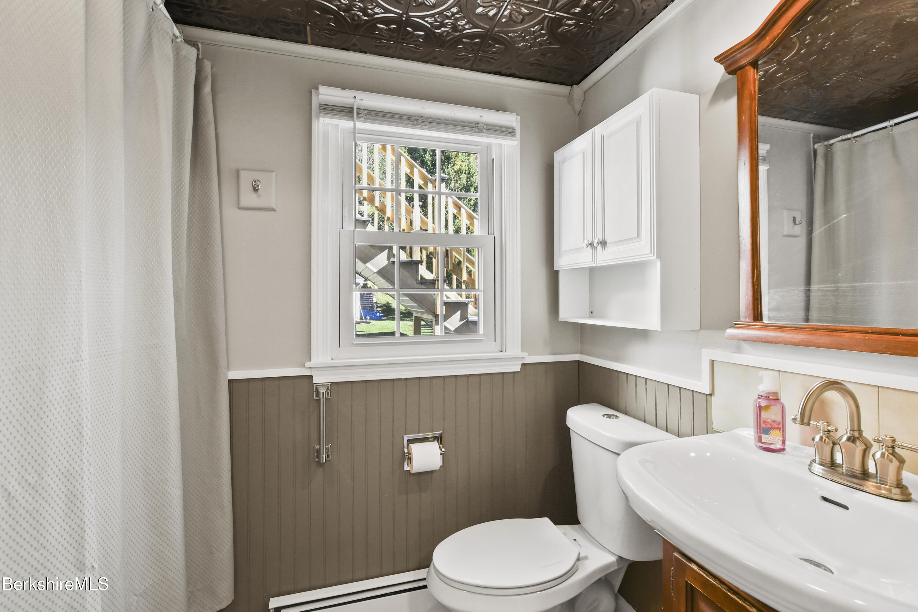 75 Howe Road Pittsfield, MA 01201 - Photo 26 of 41 Lower Level bathroom