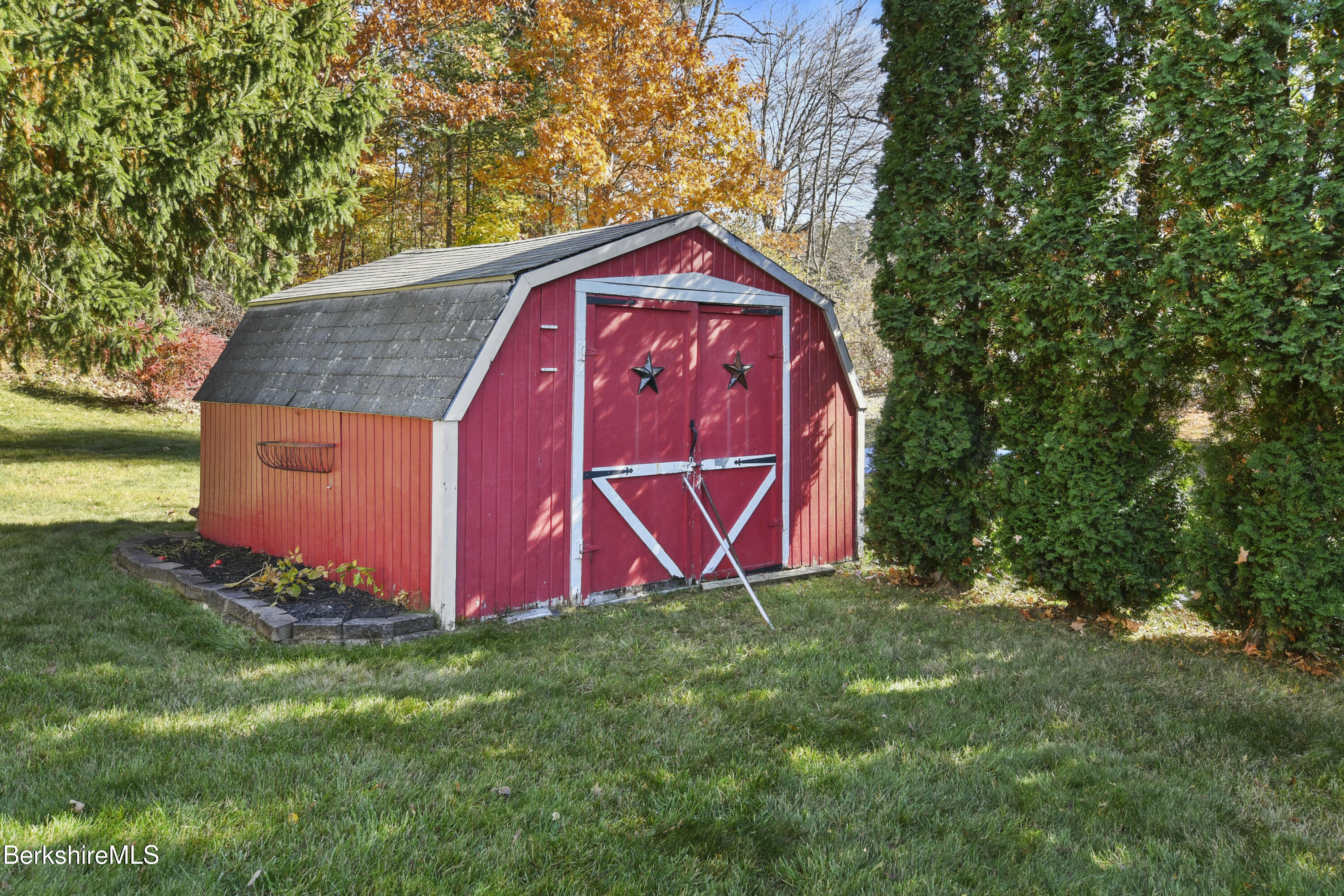 75 Howe Road Pittsfield, MA 01201 - Photo 39 of 41 Shed