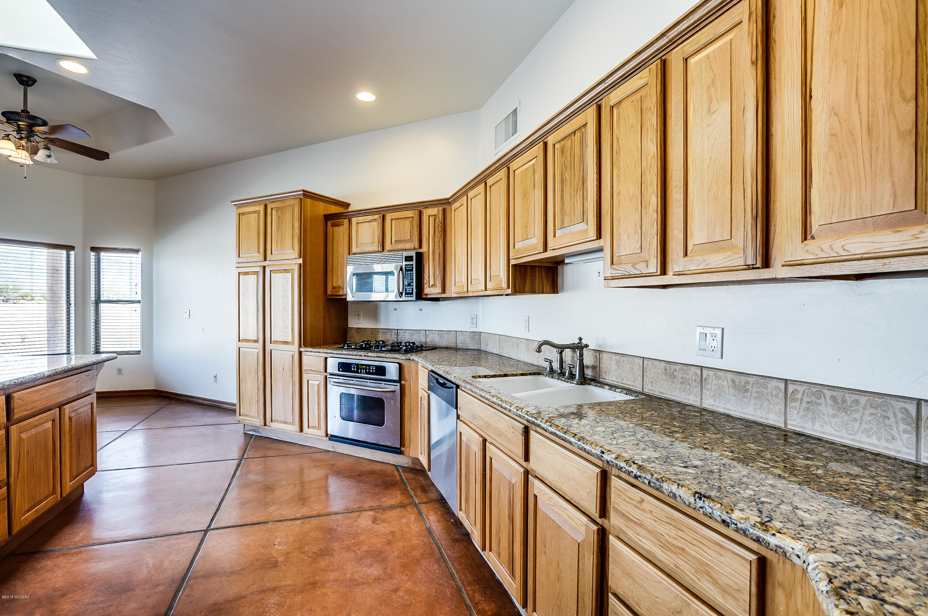 14570 East Cir H Ranch Place Vail, AZ 85641 - Photo 15 of 50