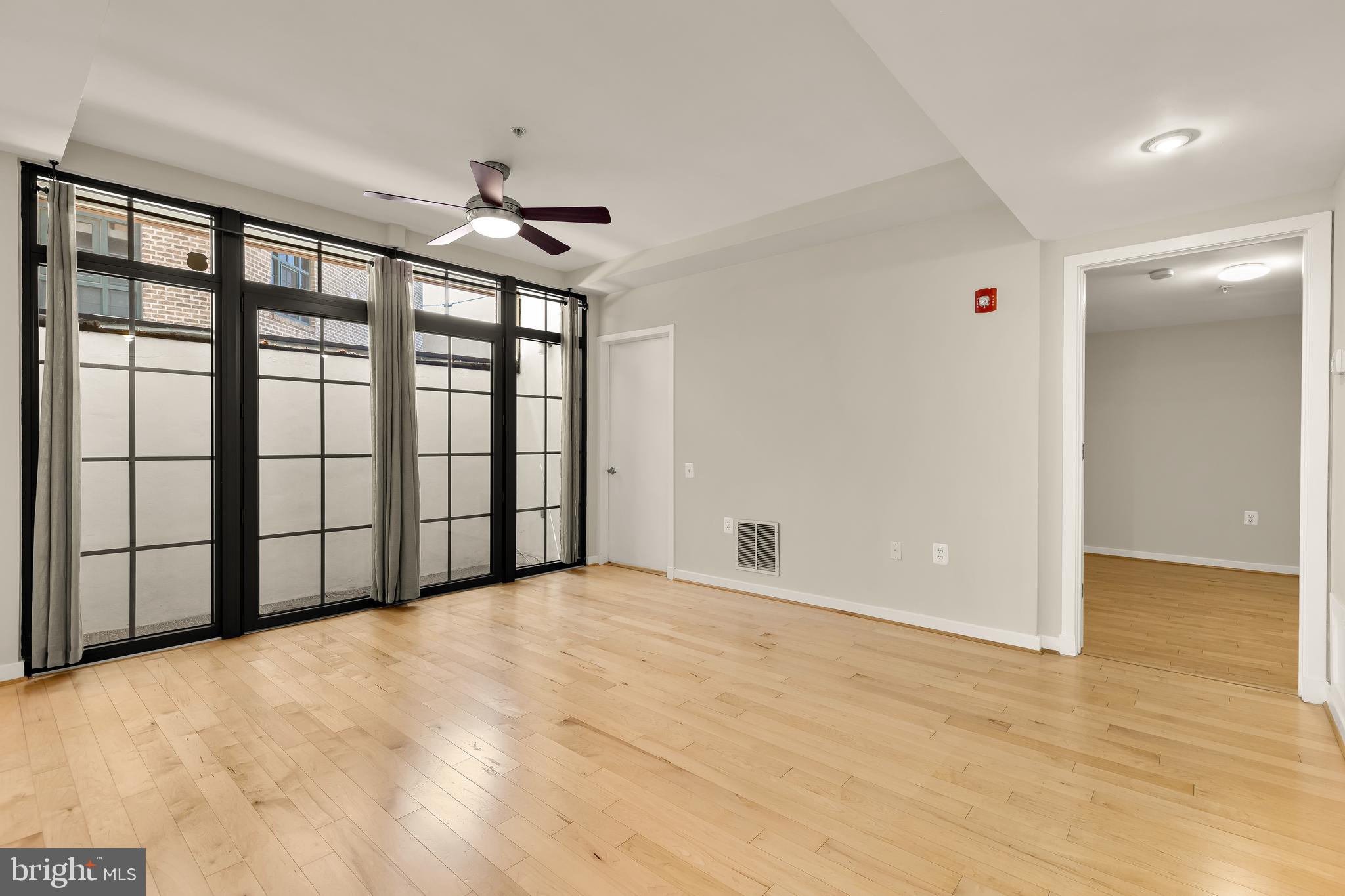 2412 17th Street Northwest, Unit C03 Washington, DC 20009 - Photo 4 of 26