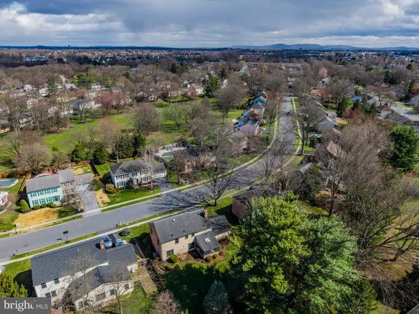 $479,900 | 6334 Pennsboro Drive, Mechanicsburg, PA 17050