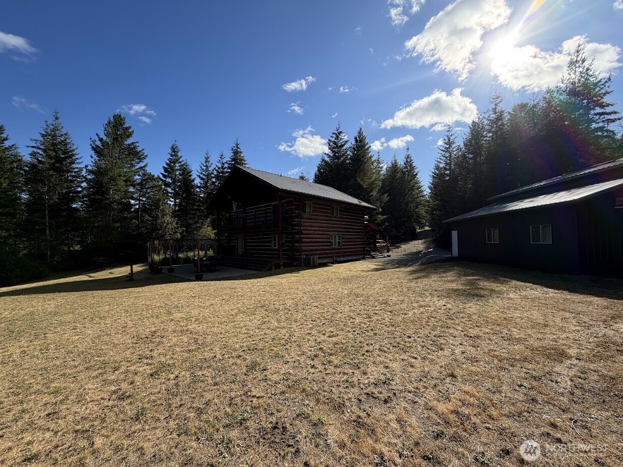 40 East Seahawks Way Belfair, WA 98528 - Photo 9 of 36 Gallery Image 9