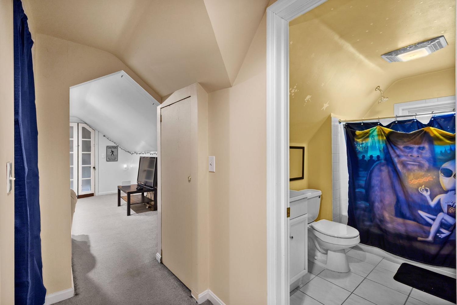 5254 Boomer Road Cincinnati, OH 45247 - Photo 27 of 48 Gallery Image 27