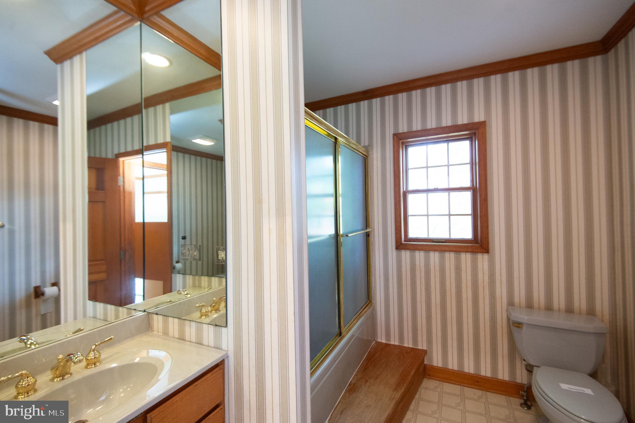 5499 Anderby Hall Road Royal Oak, MD 21662 - Photo 52 of 87 primary bathroom