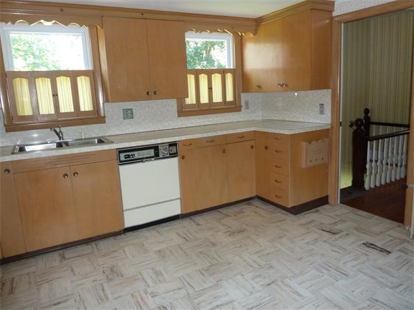 28 Lower Hampden Road Monson, MA 01057 - Photo 4 of 25