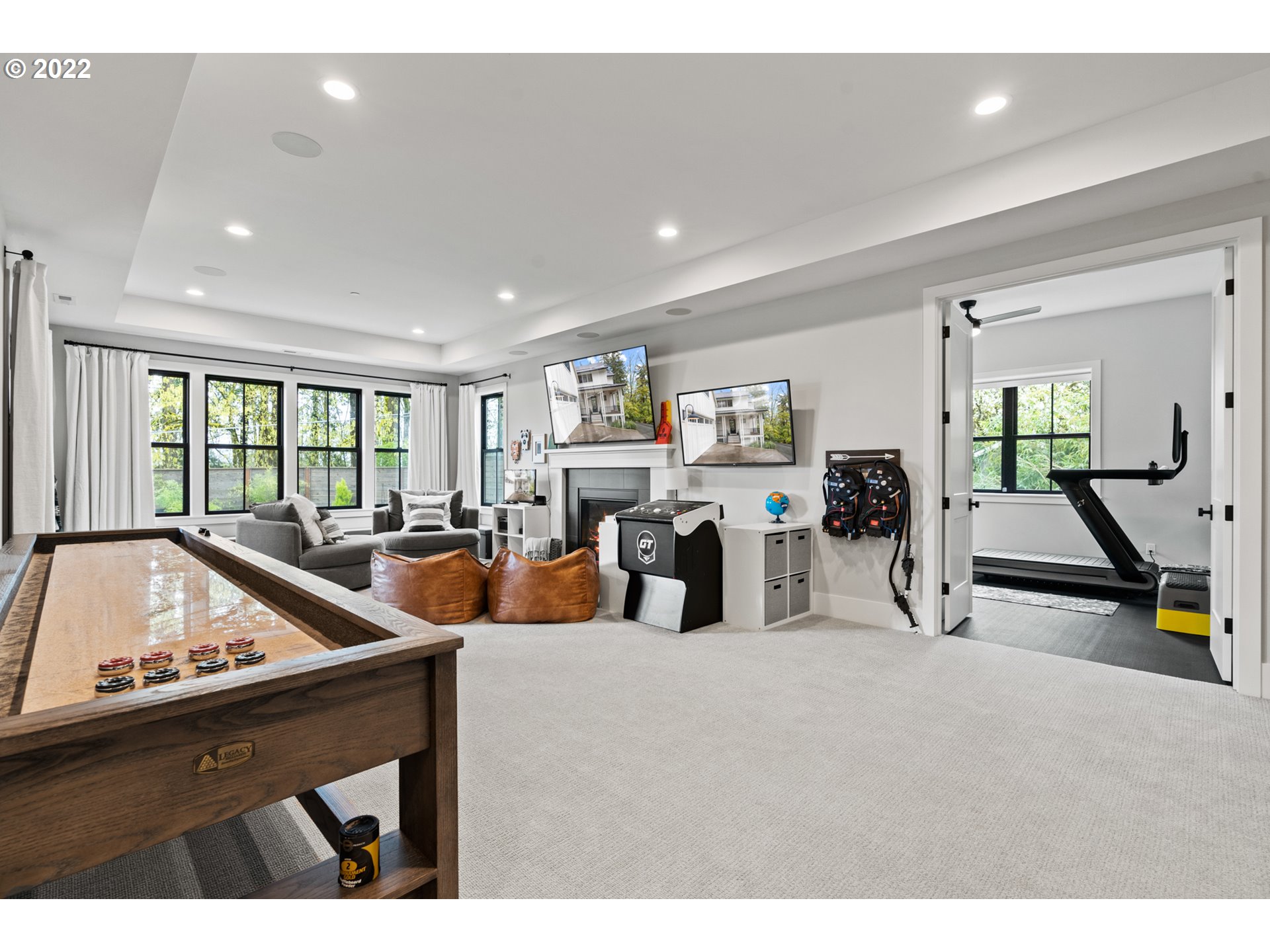 2085 South Military Road Portland, OR 97219 - Photo 21 of 32 Gallery Image 21