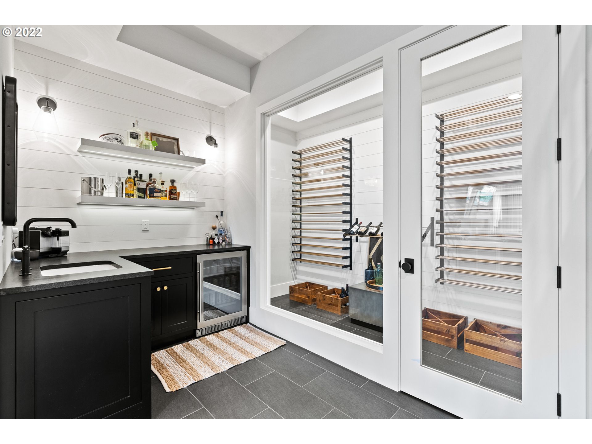 2085 South Military Road Portland, OR 97219 - Photo 22 of 32 Gallery Image 22