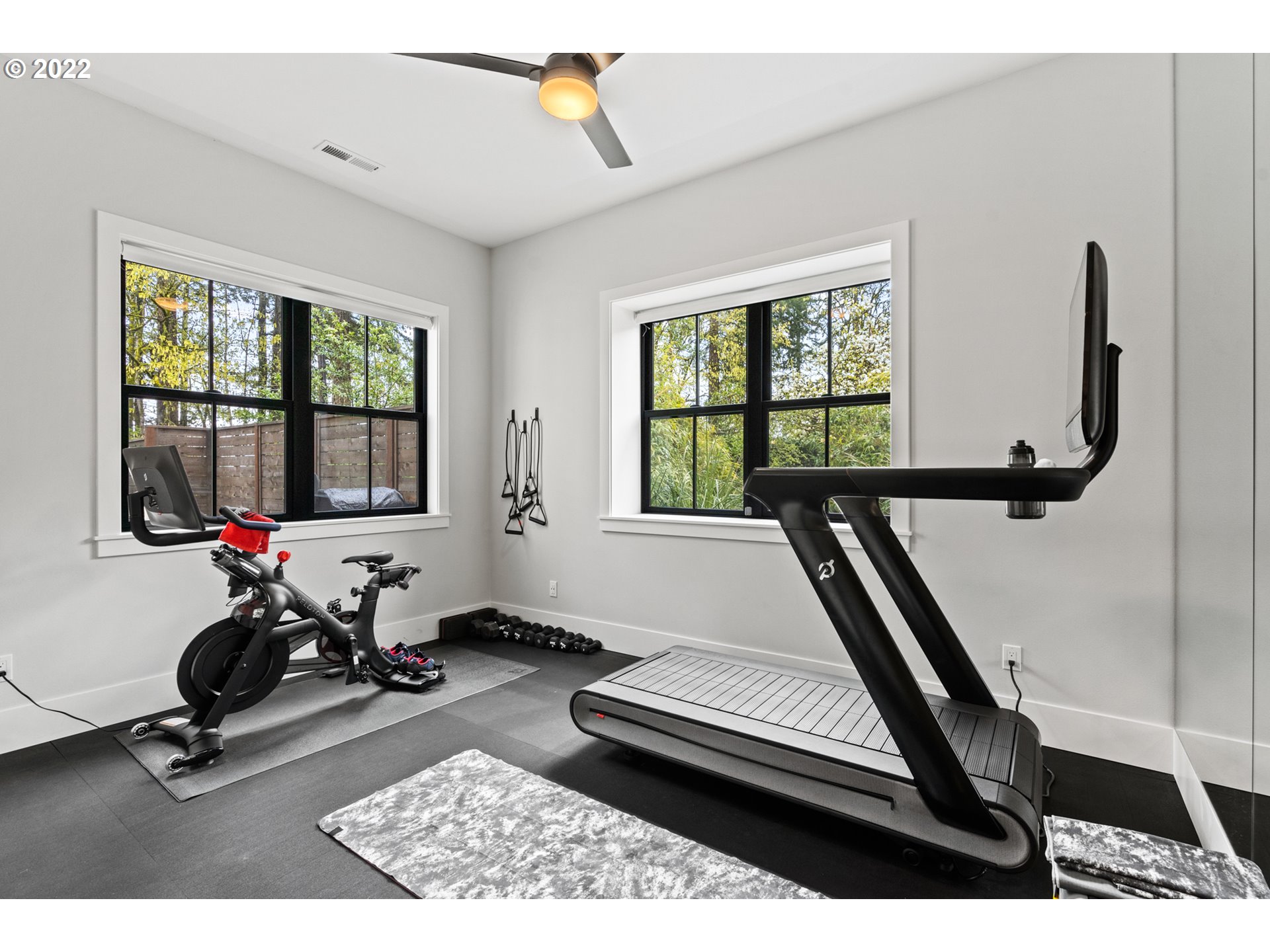 2085 South Military Road Portland, OR 97219 - Photo 23 of 32 Gallery Image 23