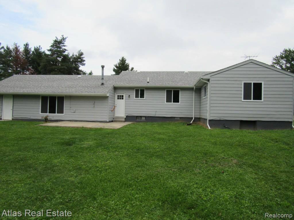 9292 South State Road Goodrich, MI 48438 - Photo 3 of 17