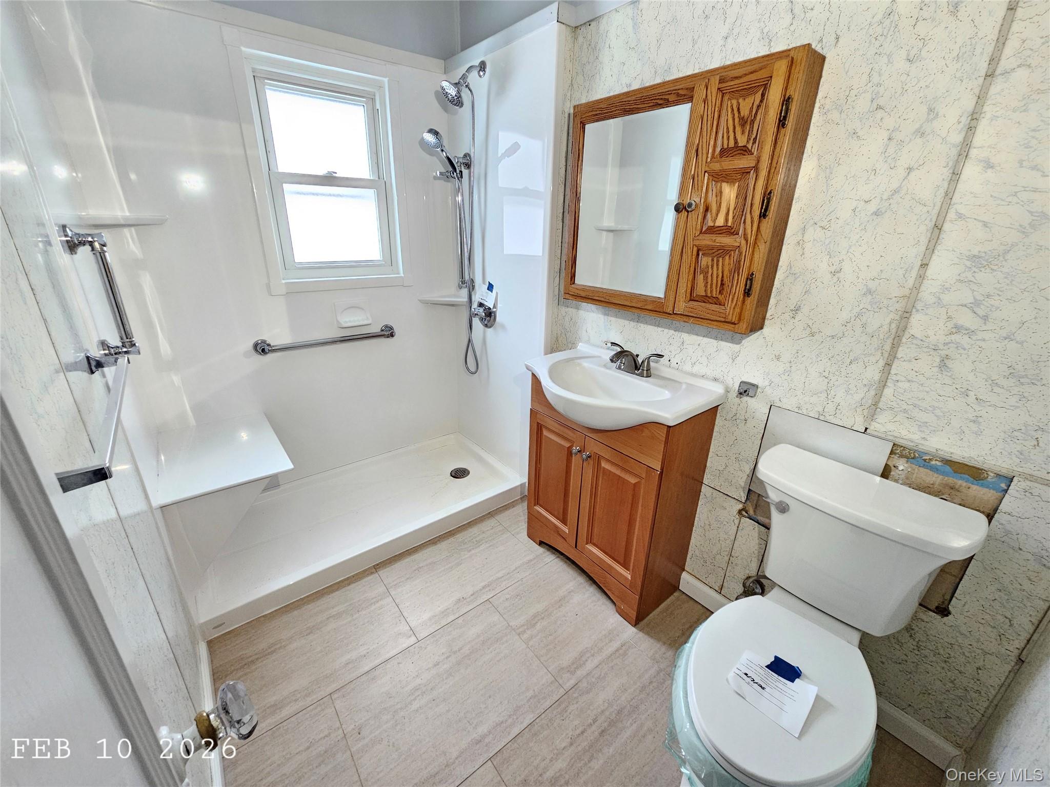 67 Elton Road Garden City, NY 11530 - Photo 4 of 11 Full bathroom on the 2nd Floor