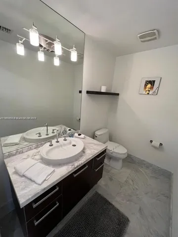 a view of entryway and hall