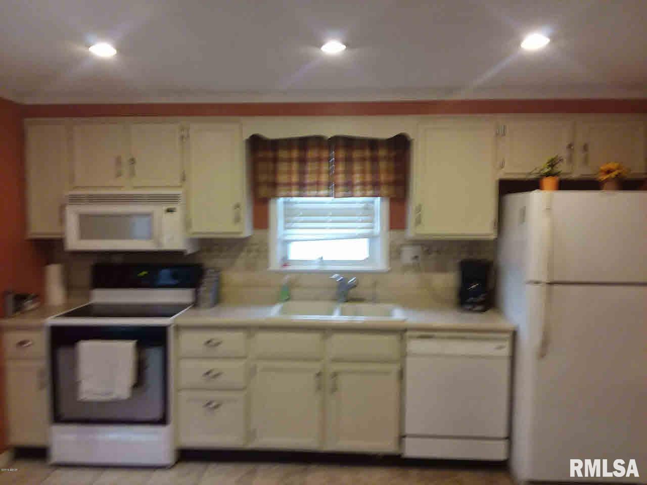748 Chamness Road Elkville, IL 62932 - Photo 7 of 15 Gallery Image 7
