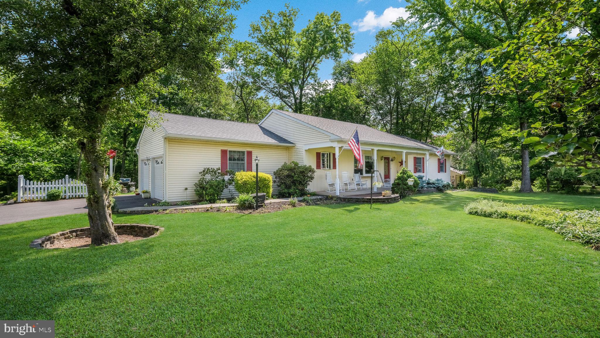 932 Davis Grove Road Horsham, PA 19044 - Photo 5 of 46 Gallery Image 5