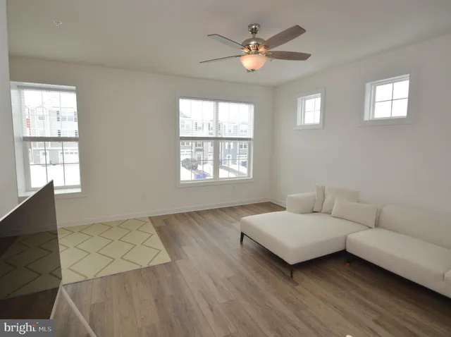 $299,900 | 320 Avon Drive, Red Lion, PA 17356