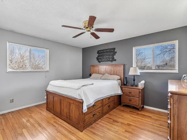 $199,900 | 2415 North Hazelwood Avenue, Davenport, IA 52804