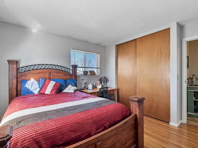 $199,900 | 2415 North Hazelwood Avenue, Davenport, IA 52804