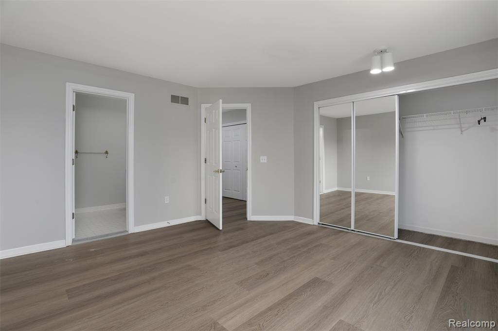 2137 Crystal Drive Rochester Hills, MI 48309 - Photo 18 of 32