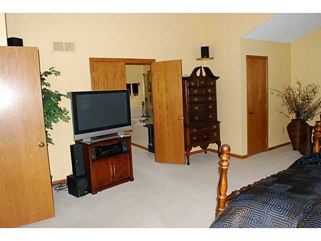 1144 Riva Ridge Boulevard Columbus, OH 43230 - Photo 20 of 25 Gallery Image 20
