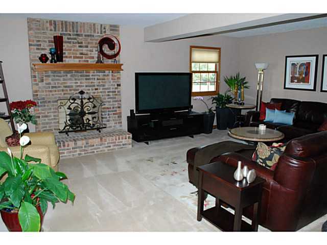 1144 Riva Ridge Boulevard Columbus, OH 43230 - Photo 8 of 25 Gallery Image 8