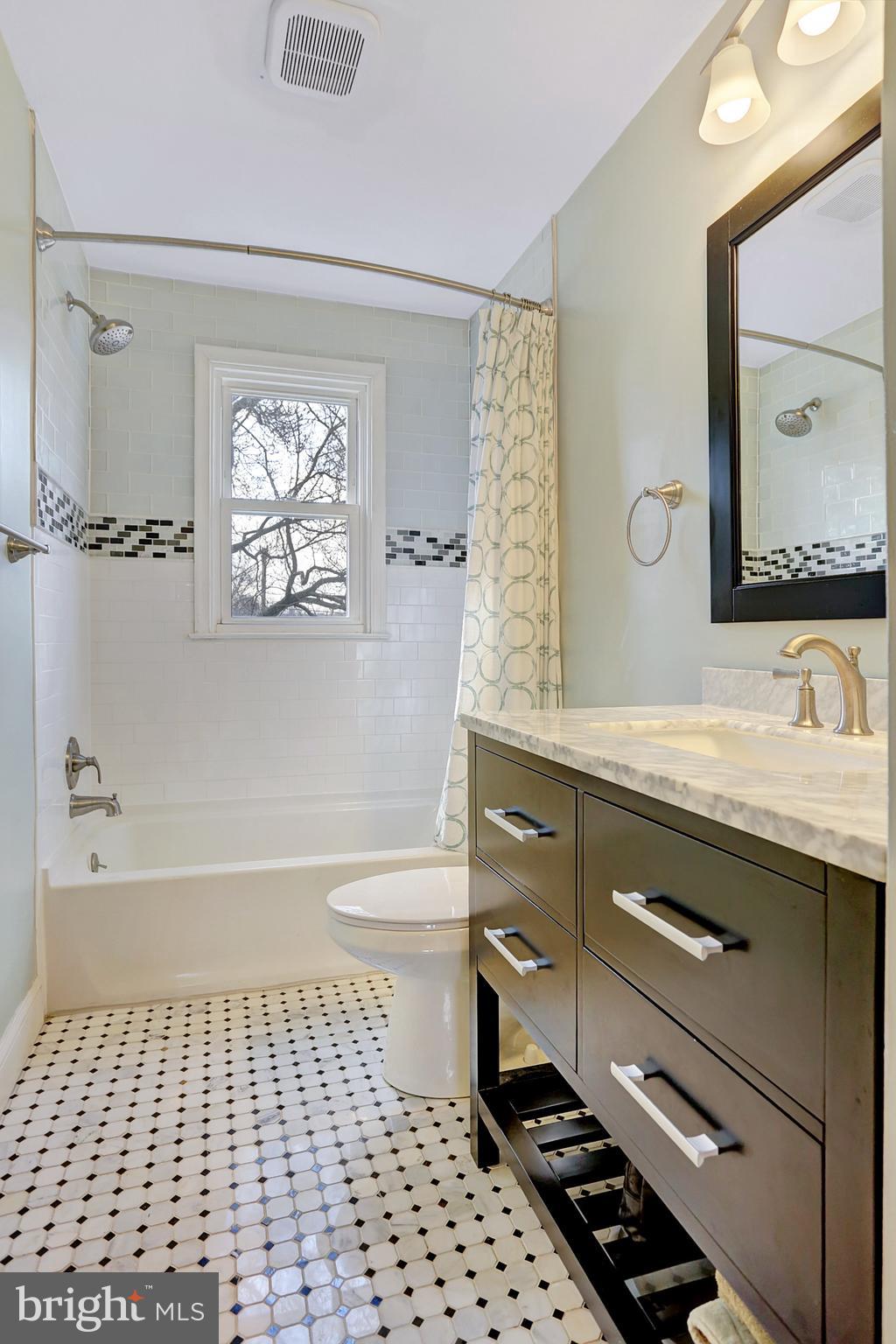 1127 Green Acre Road Towson, MD 21286 - Photo 21 of 35