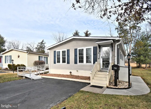 $164,900 | 734 Aspen Circle, Red Hill, PA 18076