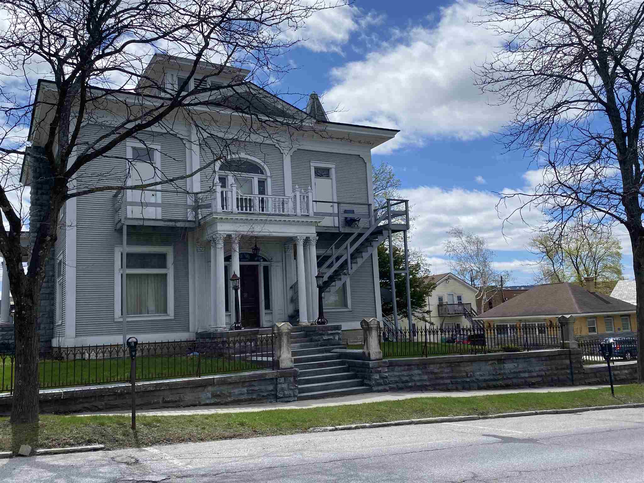 38 Washington Street Rutland, VT 05701 - Photo 1 of 16 Gallery Image 1