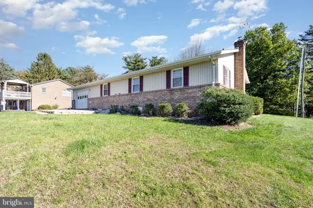 $322,400 | 1081 Beaver Creek Road, Hanover, PA 17331