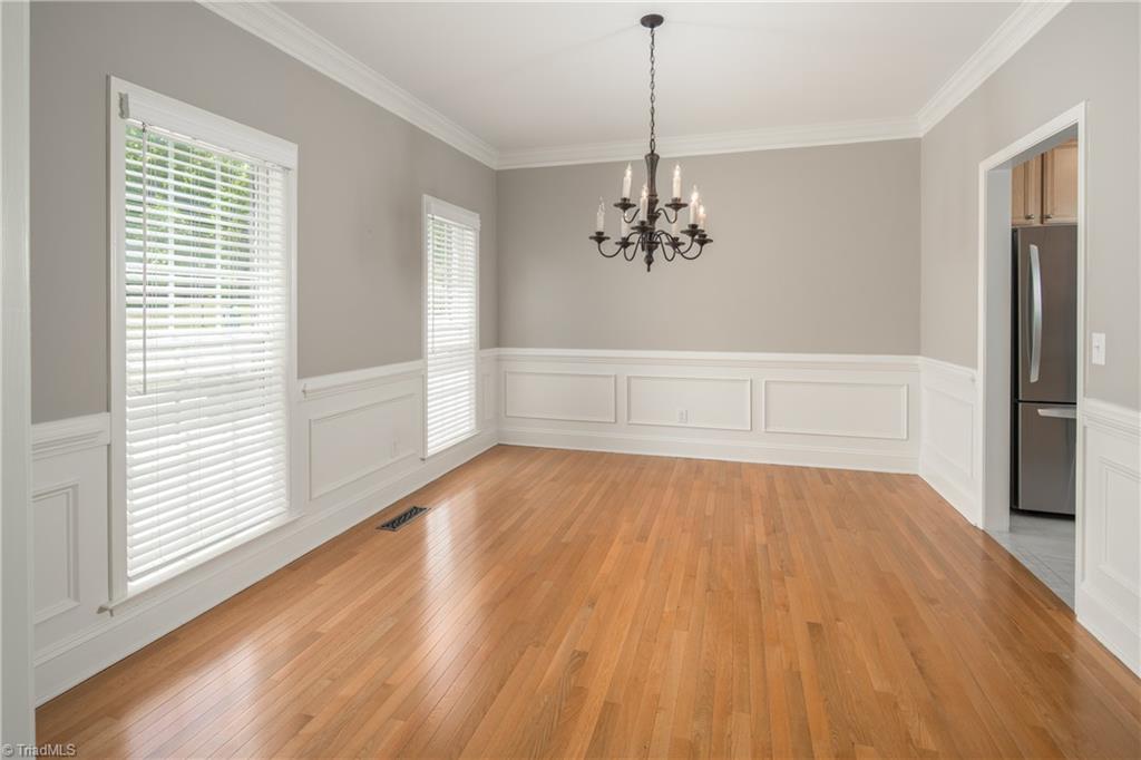 112 Scenic Ridge Place King, NC 27021 - Photo 13 of 47 Dining room