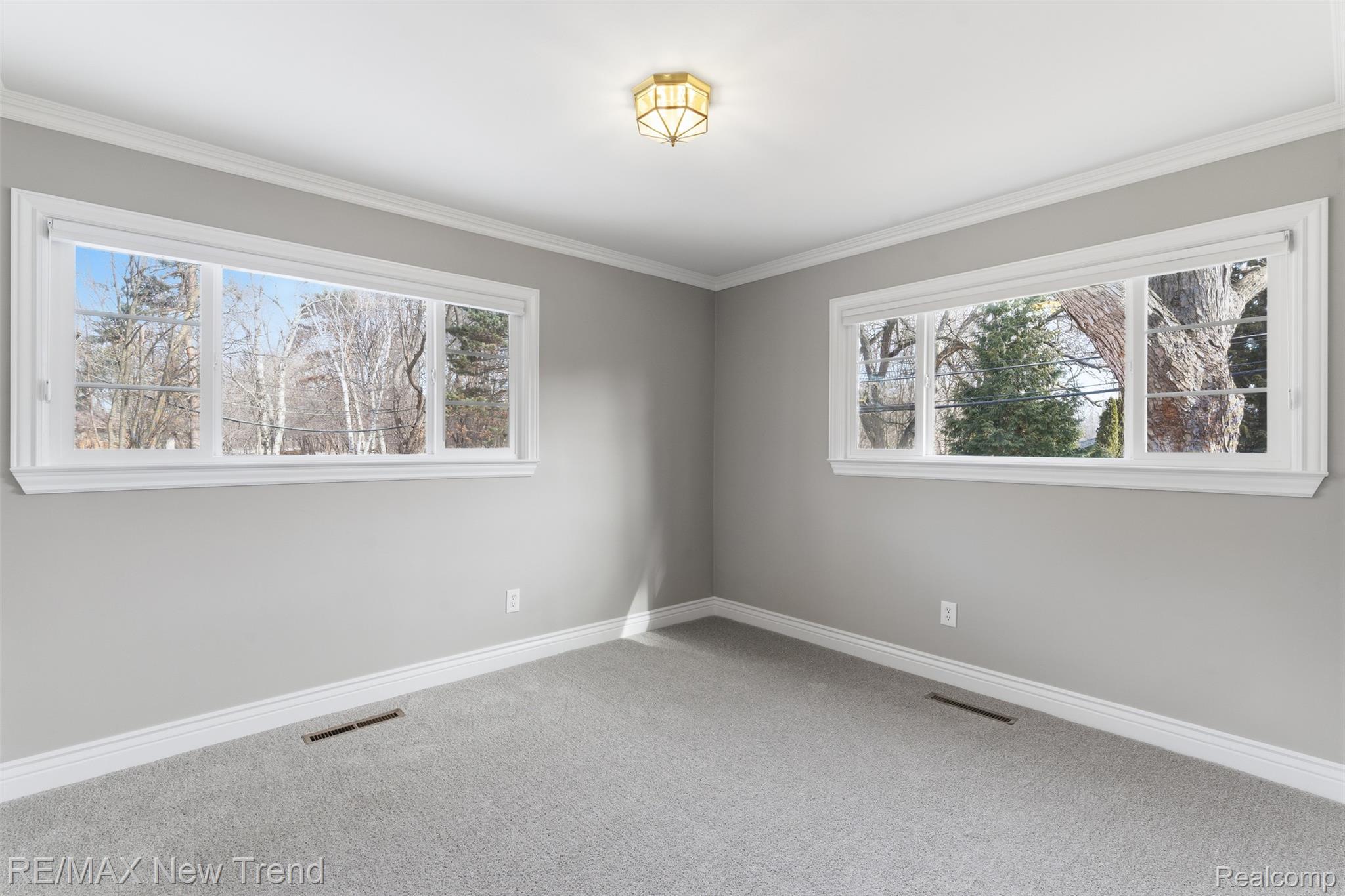 1043 Westview Road Bloomfield Hills, MI 48304 - Photo 28 of 43 28_1043 westview rd-25.jpg