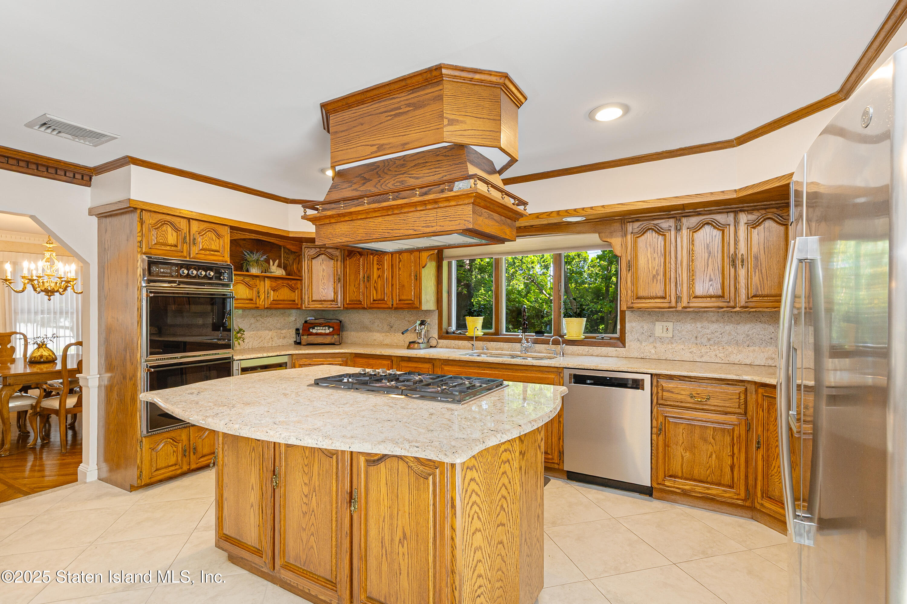 110 Wadsworth Road Staten Island, NY 10305 - Photo 16 of 51 110WadsworthRd-026