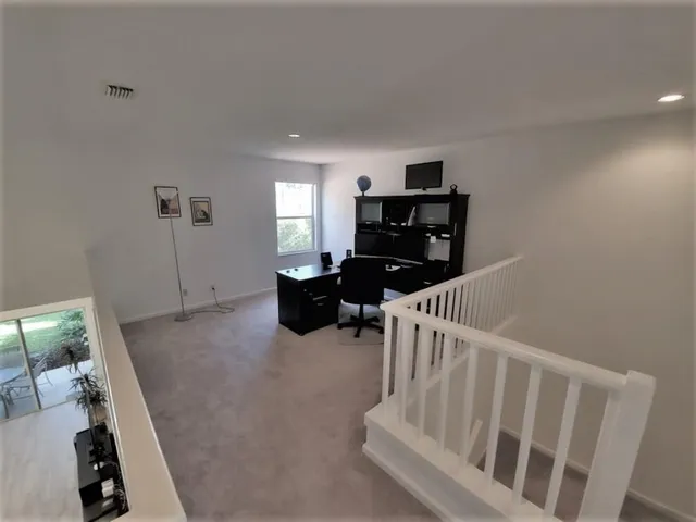 a view of entryway with workspace