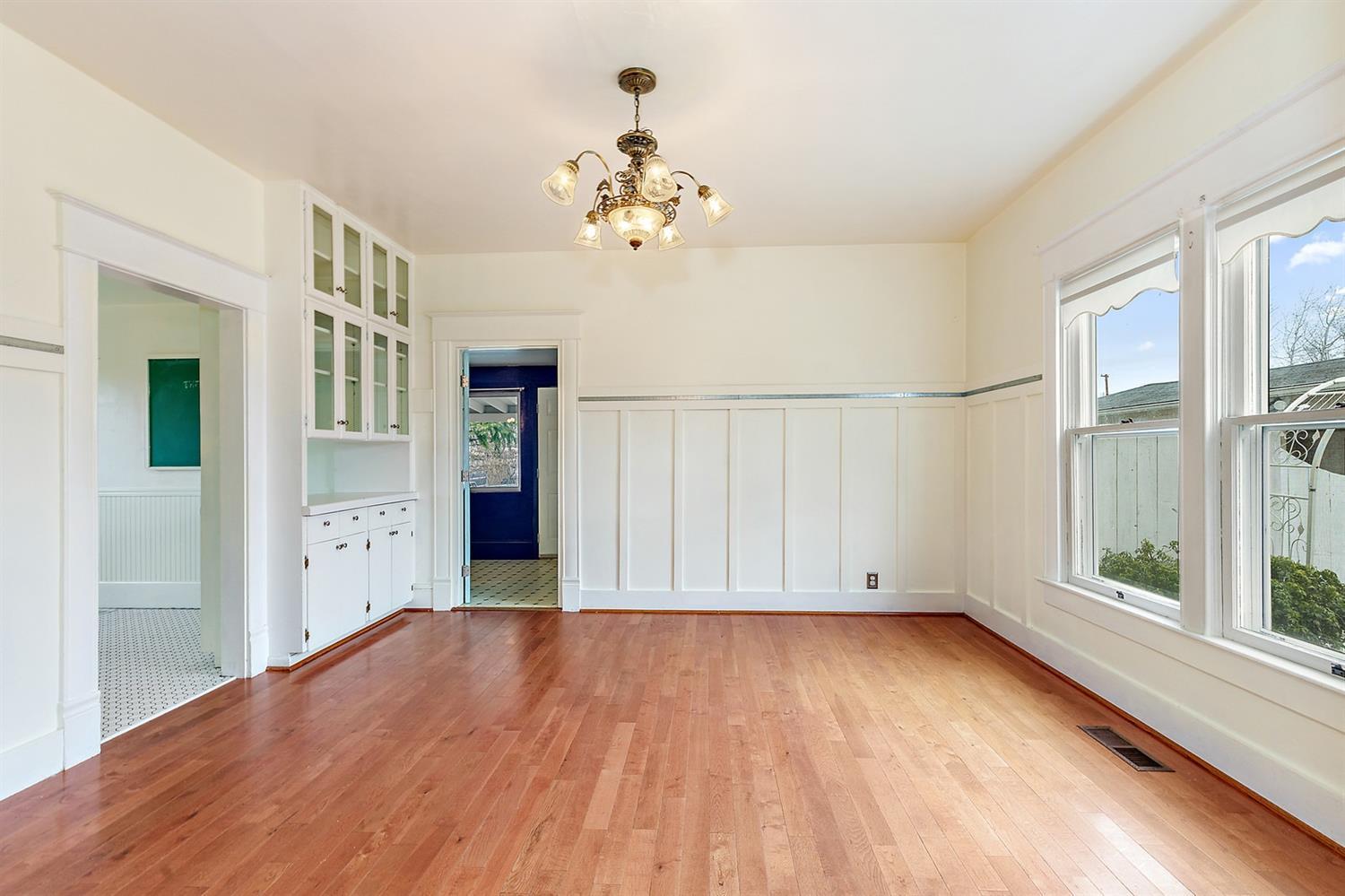219 South 7th Street Central Point, OR 97502 - Photo 11 of 35 Additional Photo