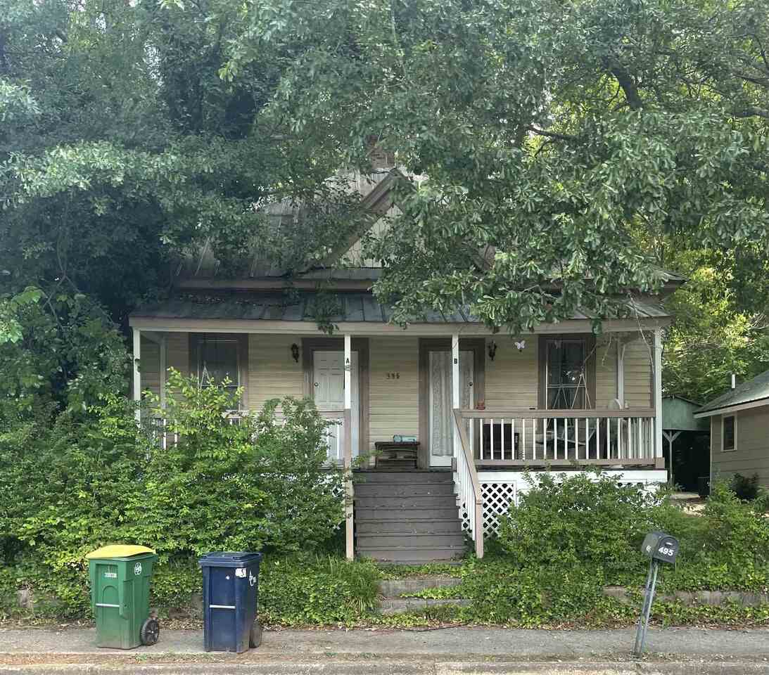 495 South Rocksprings Street Athens, GA 30606 - Photo 1 of 1 front view of a house